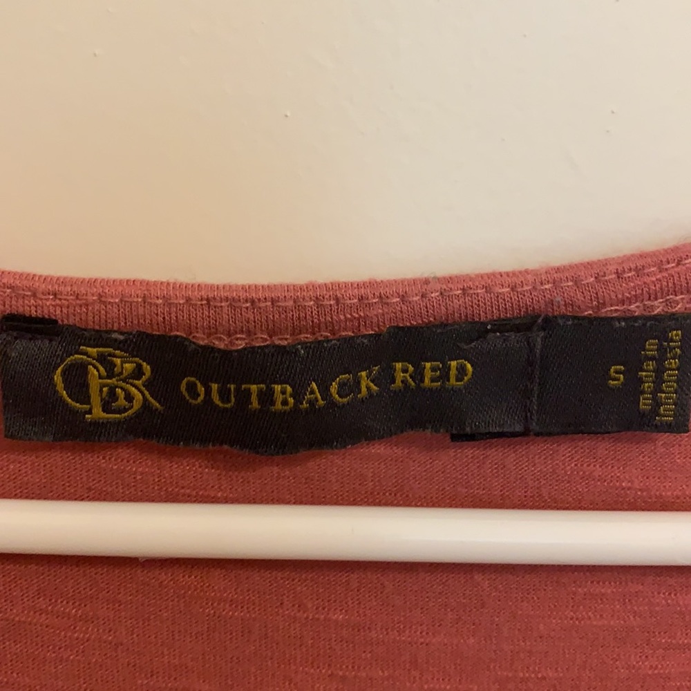 Outback Red top - Picture 2 of 4